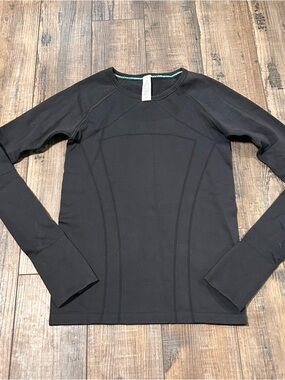 Ivivva by Lululemon Swiftly Tech Long Sleeve Shirt Girls Size 10 Black Active